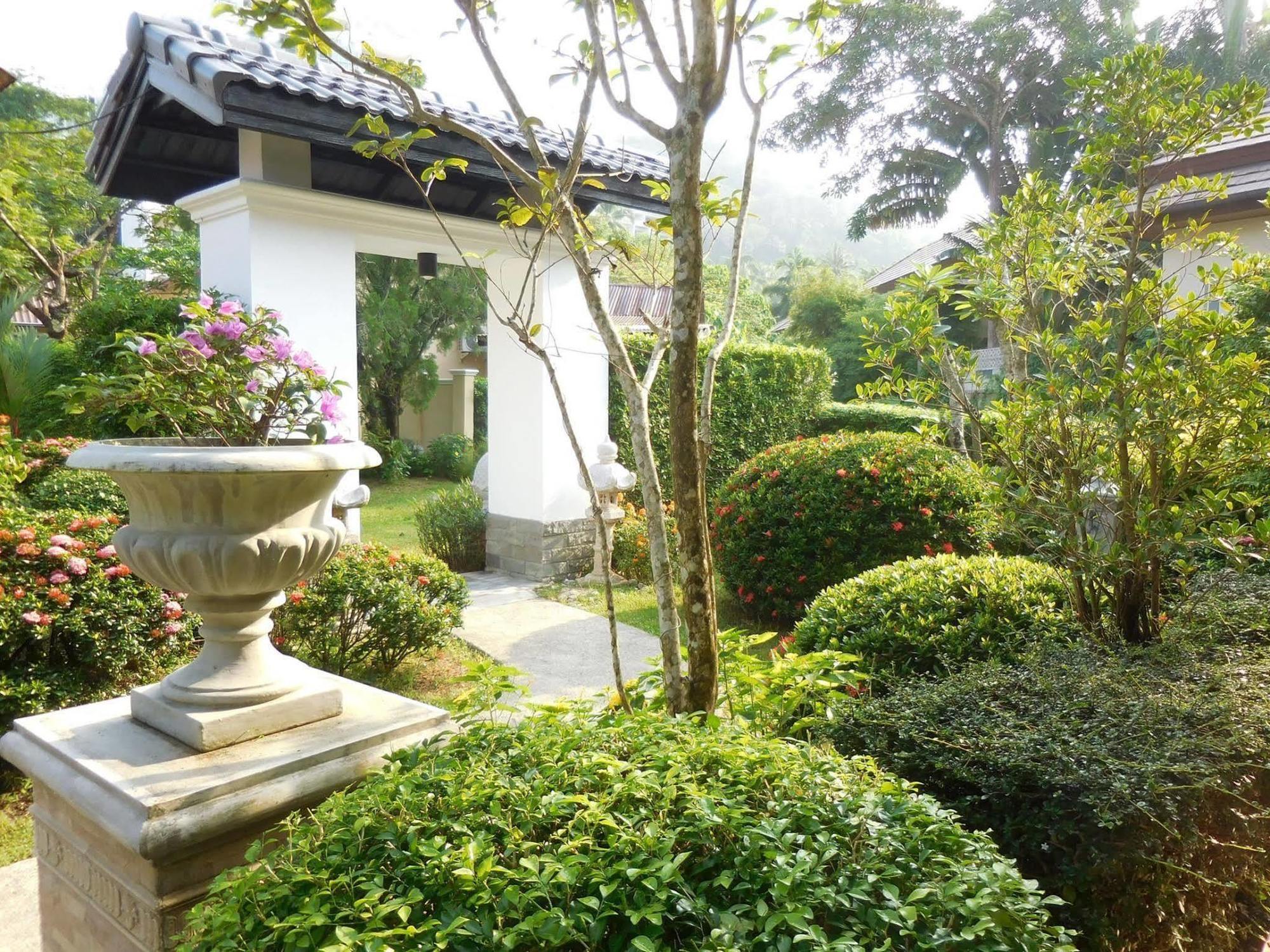 Holiday Village And Natural Garden Resort Phuket Luaran gambar